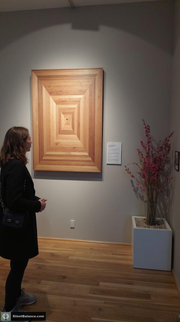 enhancing art with emptiness
